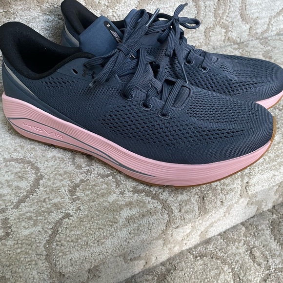 Women's Under Armour Sonic 7 - Picture 2 of 5